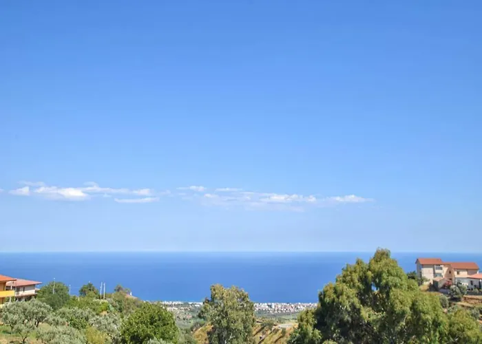 度假居 In Near Seaside Albidona