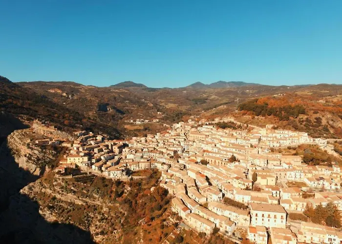 度假居 In Near Seaside Albidona